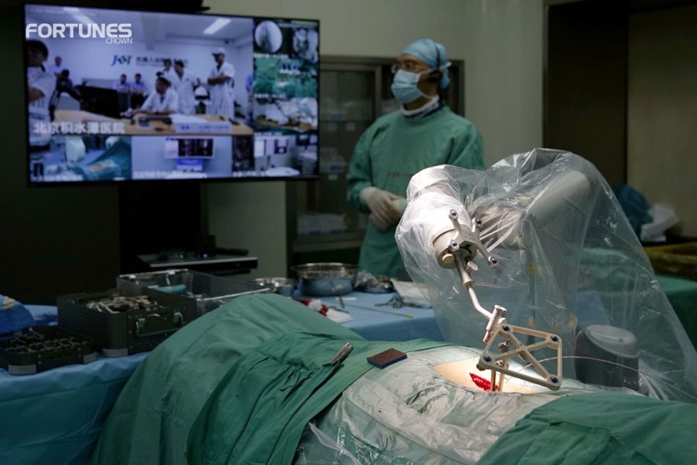 Remote robotic Lung Surgery in China