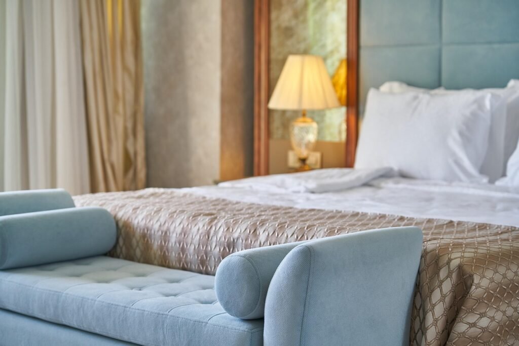 cheap service hotels in the USA