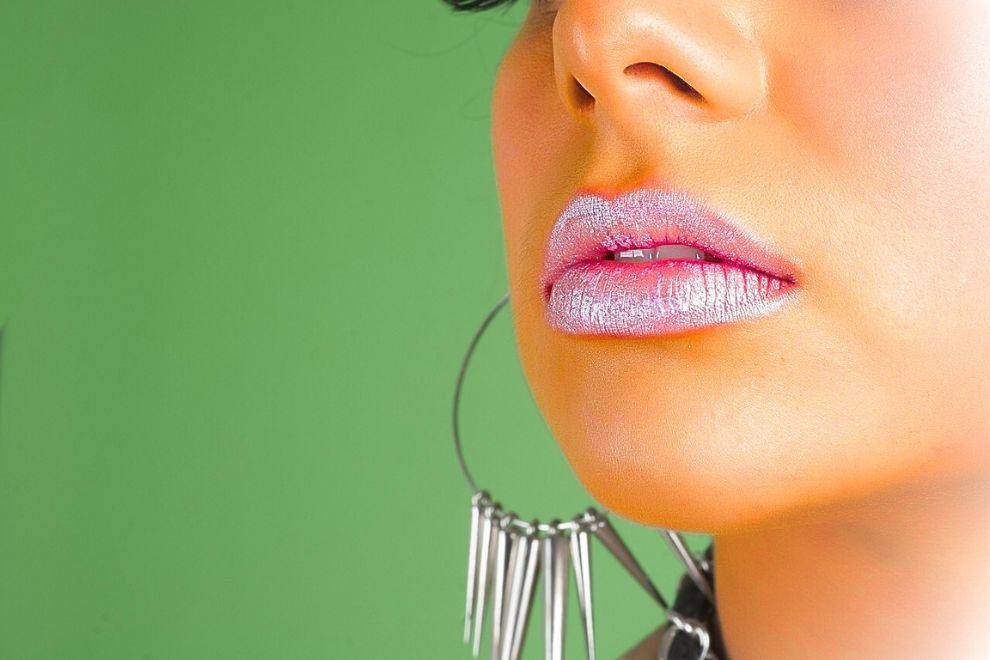 Transforming Smiles: The Impact of Porcelain Veneers