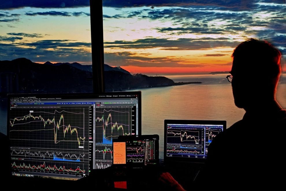 Building a Balanced Mid-Large Cap Investment Strategy
