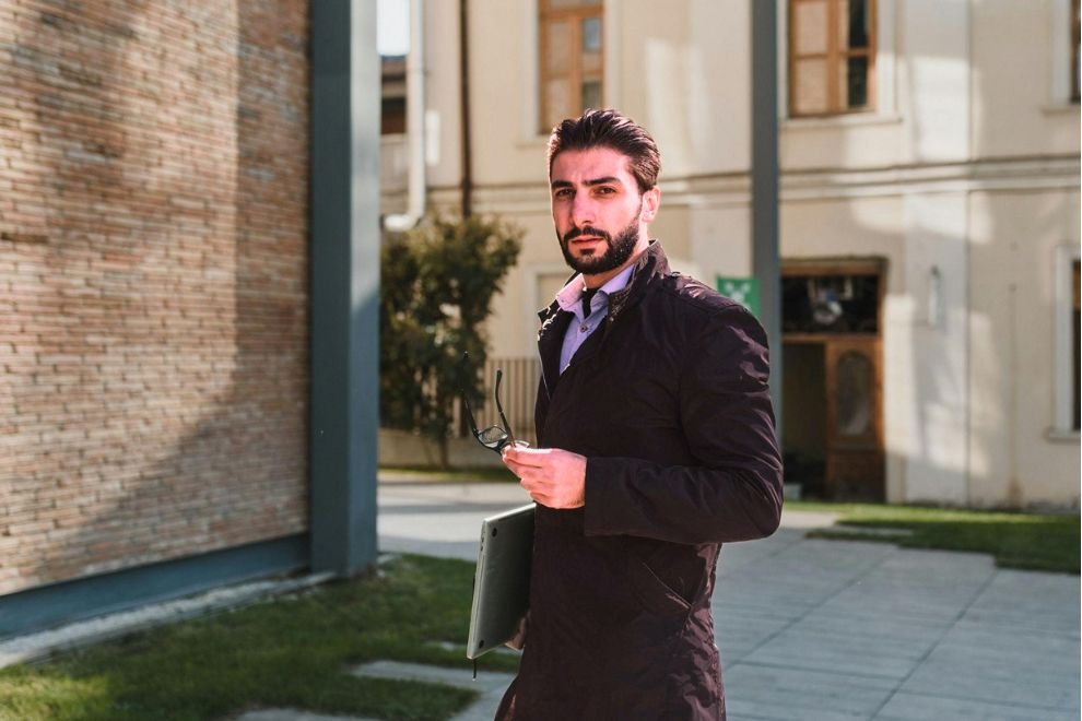 What to Look for in a Professional Jacket Manufacturing Factory