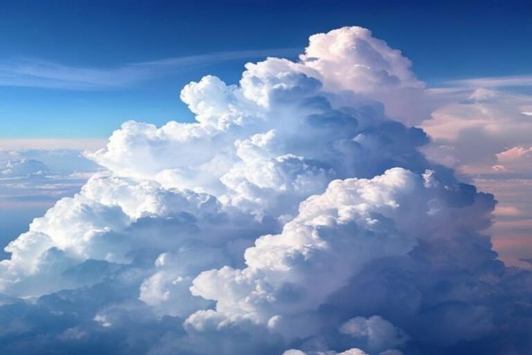 Multi-Cloud vs Single-Cloud Strategies 2026